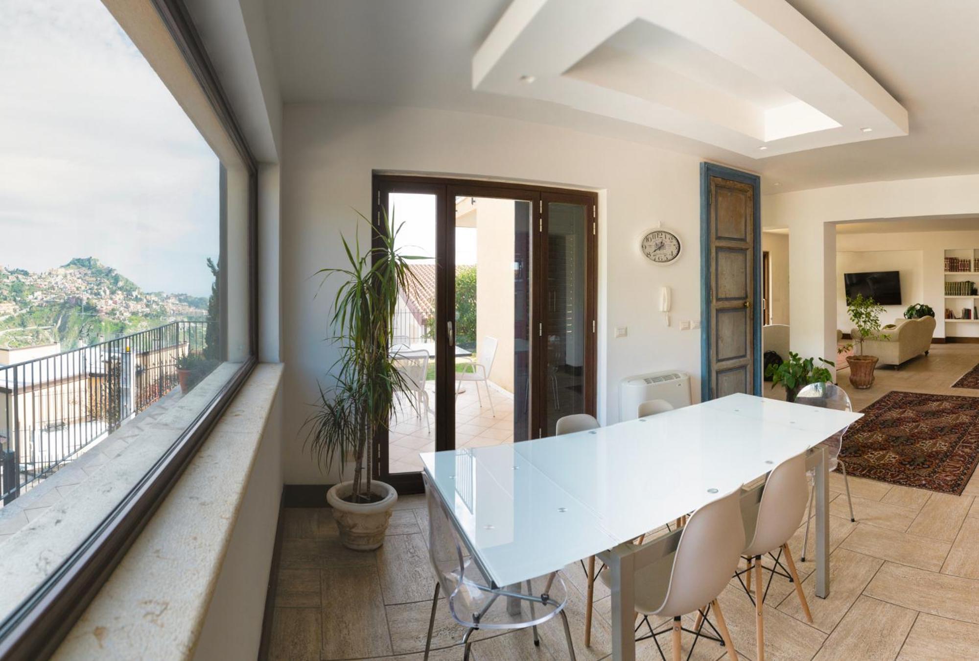 הוילה טאורמינה Casa Mathea מראה חיצוני תמונה